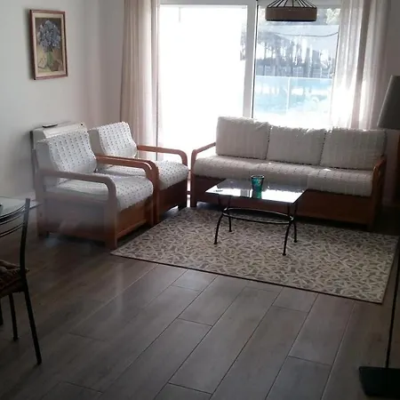 Leyland * Golem (Tirana)